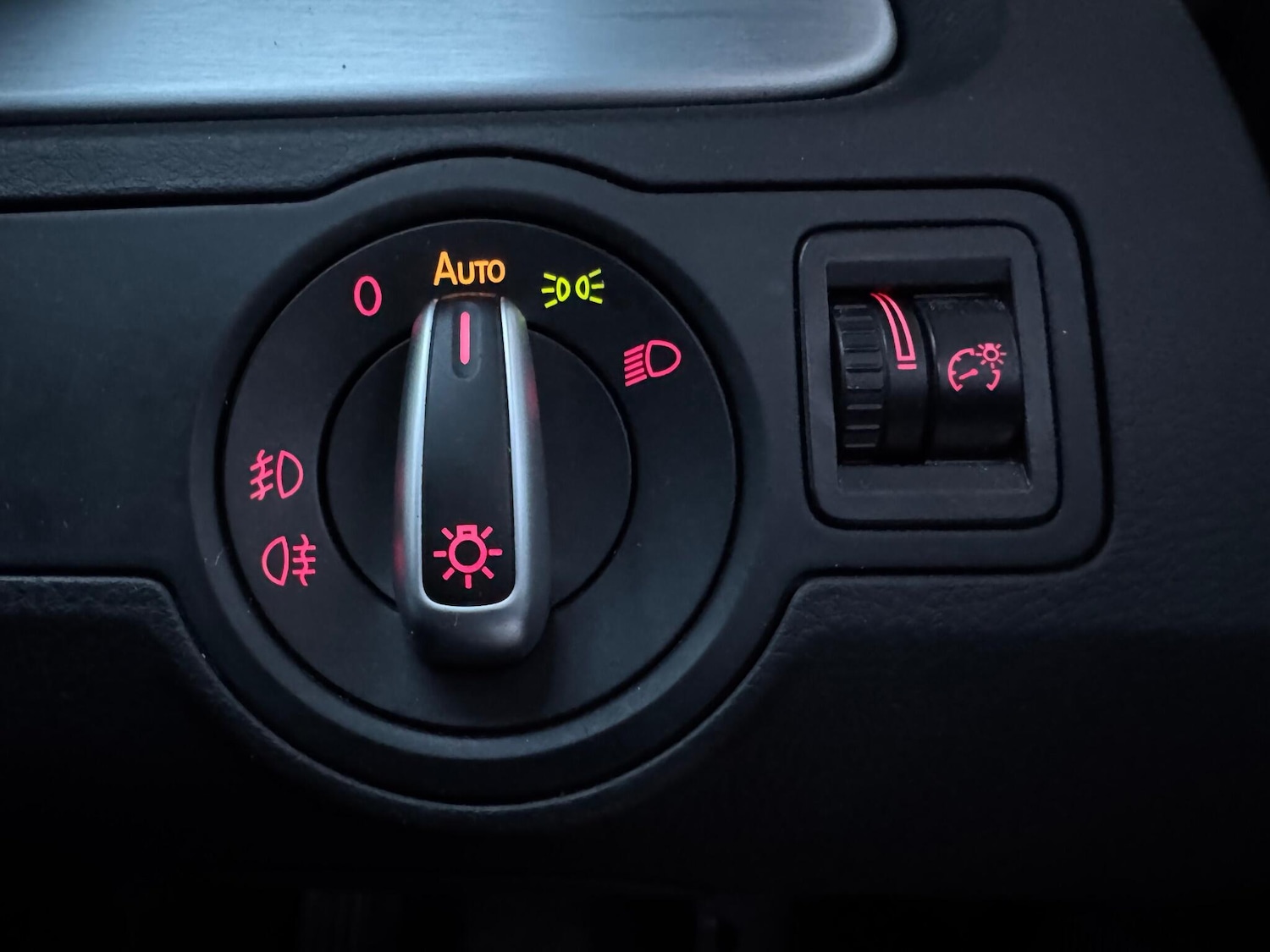 Used Volkswagen CC 2012 for sale - 76901640: Photo 25