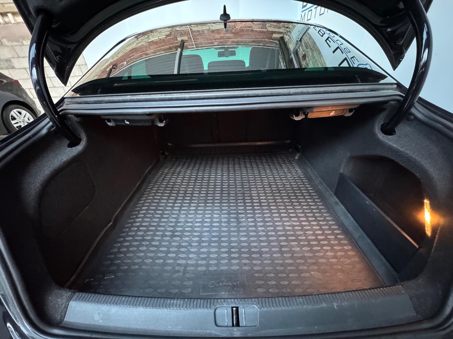 Used Volkswagen CC 2012 for sale - 76901640: Photo 28