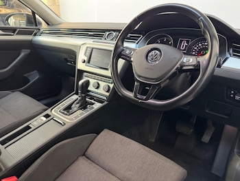 Used Volkswagen Passat 2016 for sale - 79355874: Photo