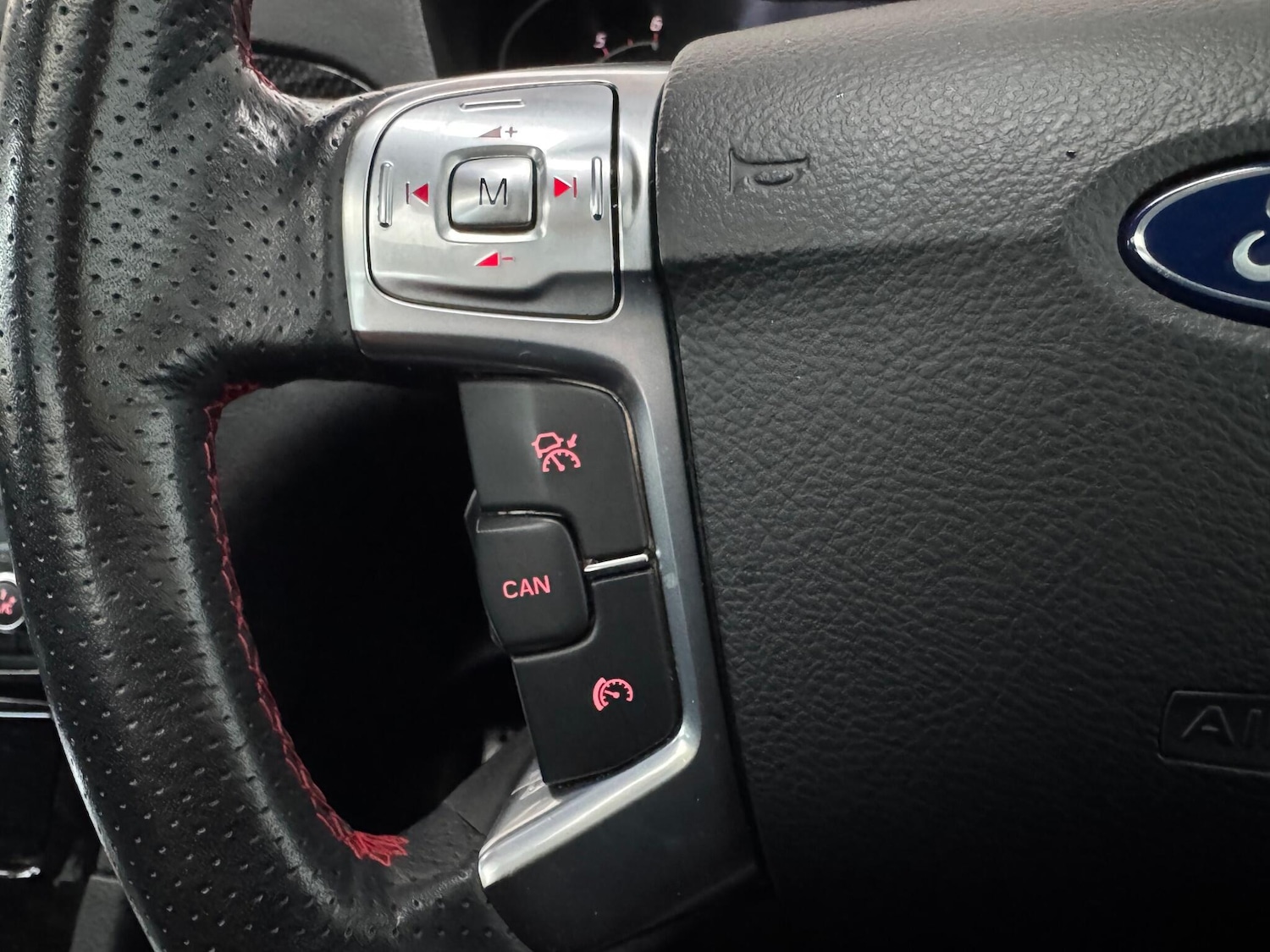 Used Ford S-Max 2014 for sale - 76410450: Photo 24