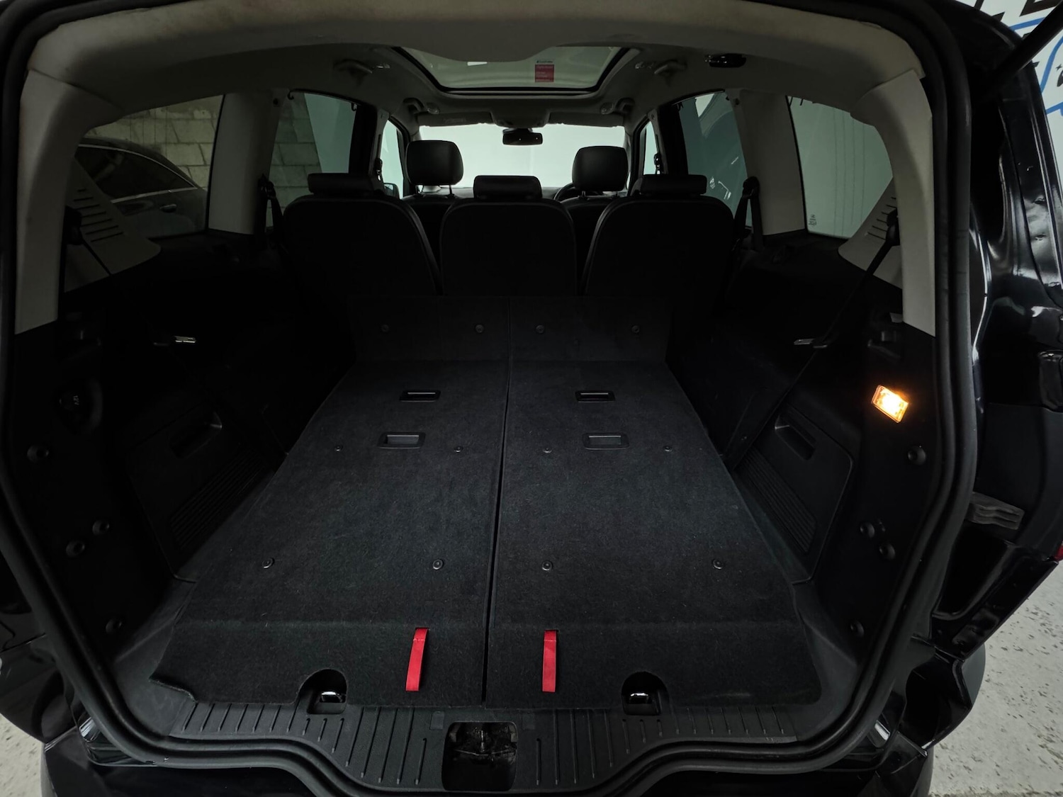 Used Ford S-Max 2014 for sale - 76410450: Photo 28