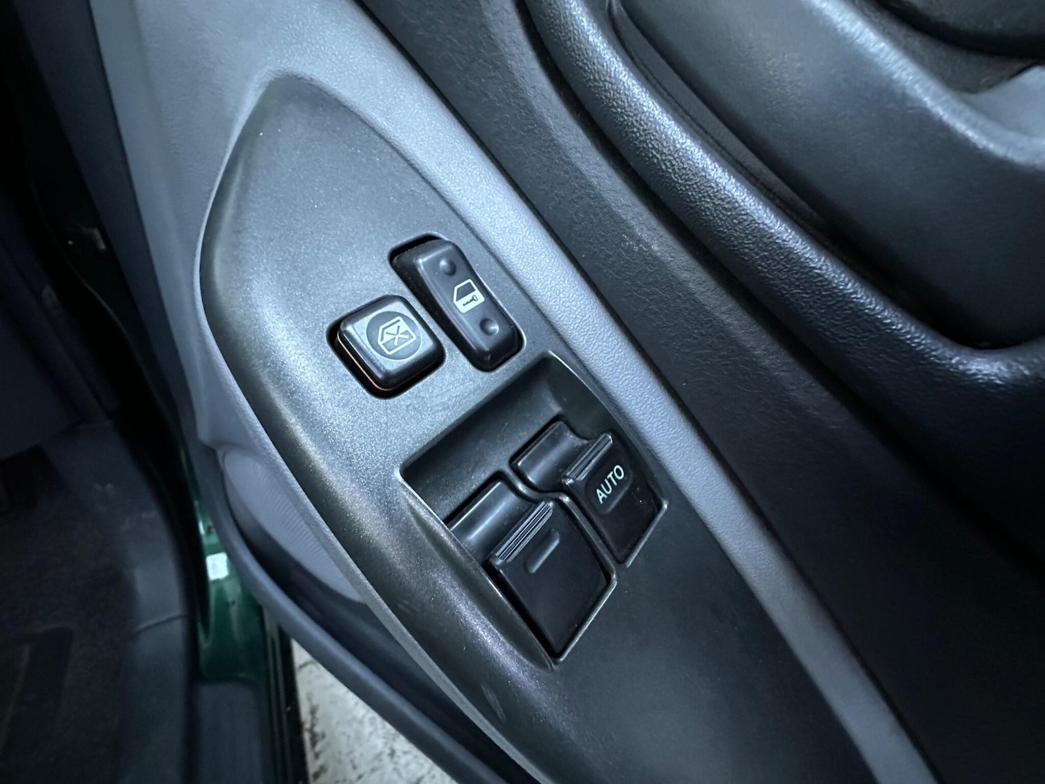 Used Toyota Yaris 2000 for sale - 77614587: Photo 9