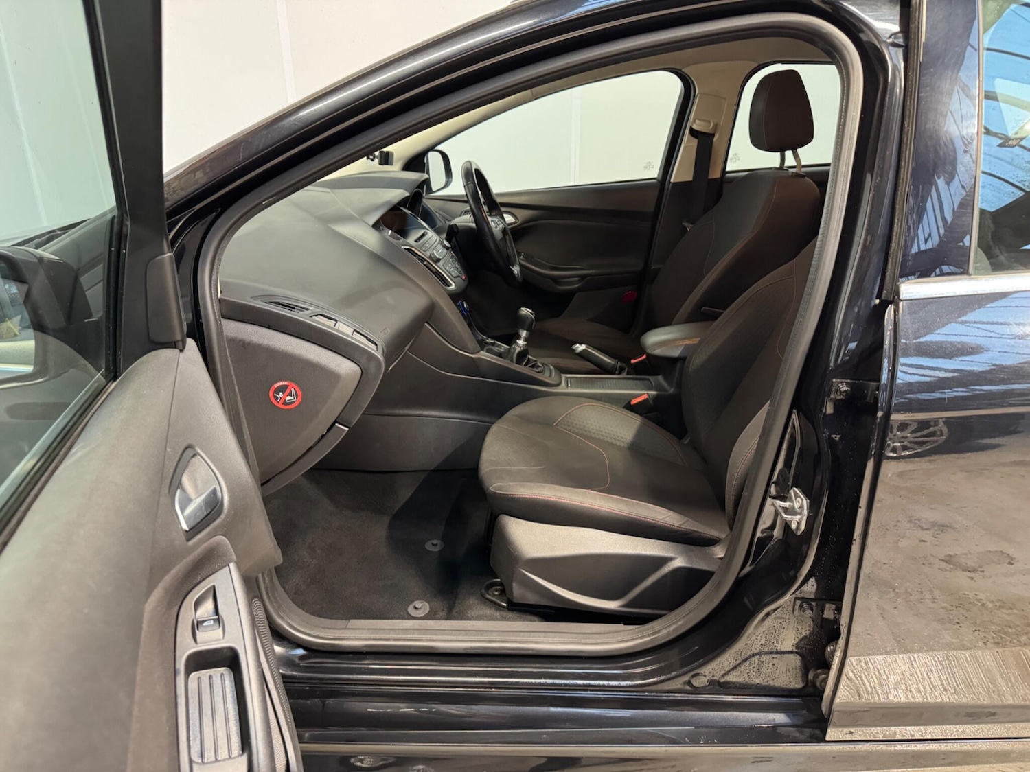 Used Ford Focus 2015 for sale - 77480322: Photo 10