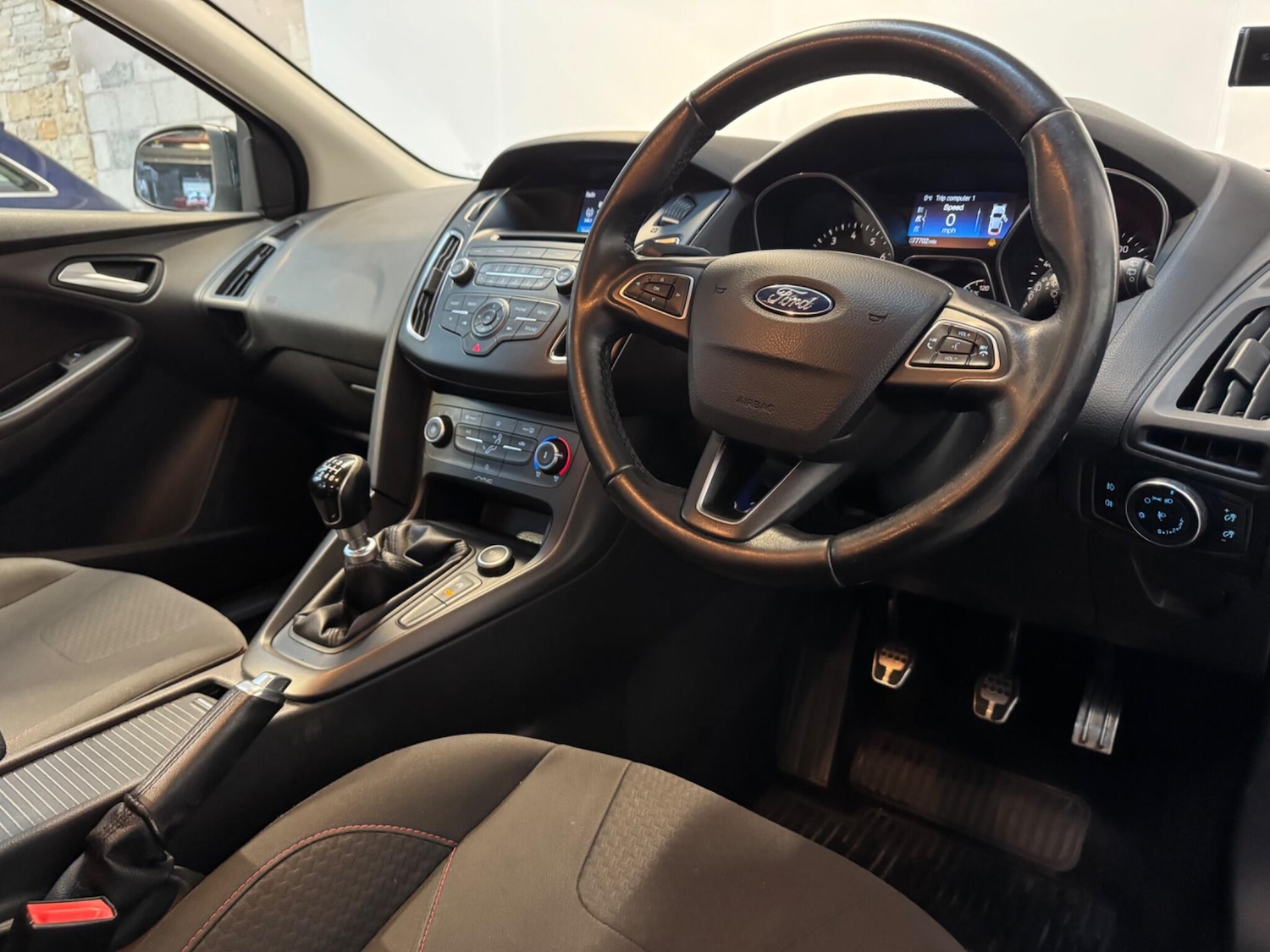 Used Ford Focus 2015 for sale - 77480322: Photo 4