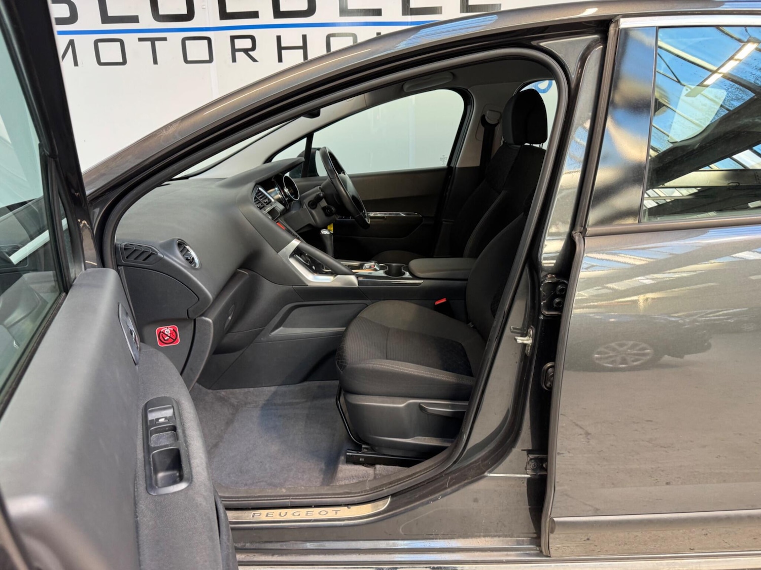 Used Peugeot 3008 2016 for sale - 77983070: Photo 10