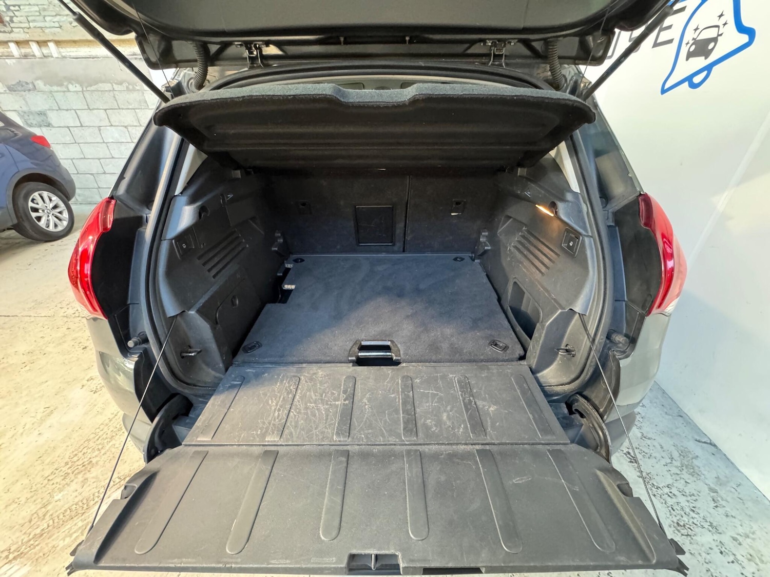 Used Peugeot 3008 2016 for sale - 77983070: Photo 19