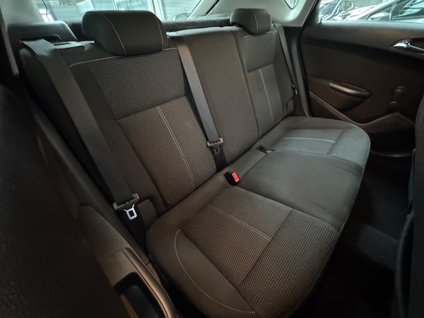 Used Vauxhall Astra 2013 for sale - 76310069: Photo 12