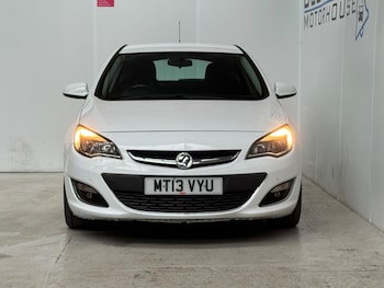 Used Vauxhall Astra 2013 for sale - 76310069: Photo