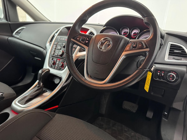 Used Vauxhall Astra 2013 for sale - 76310069: Photo 4