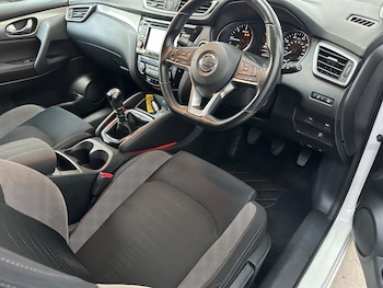 Used Nissan Qashqai 2017 for sale - 79006279: Photo