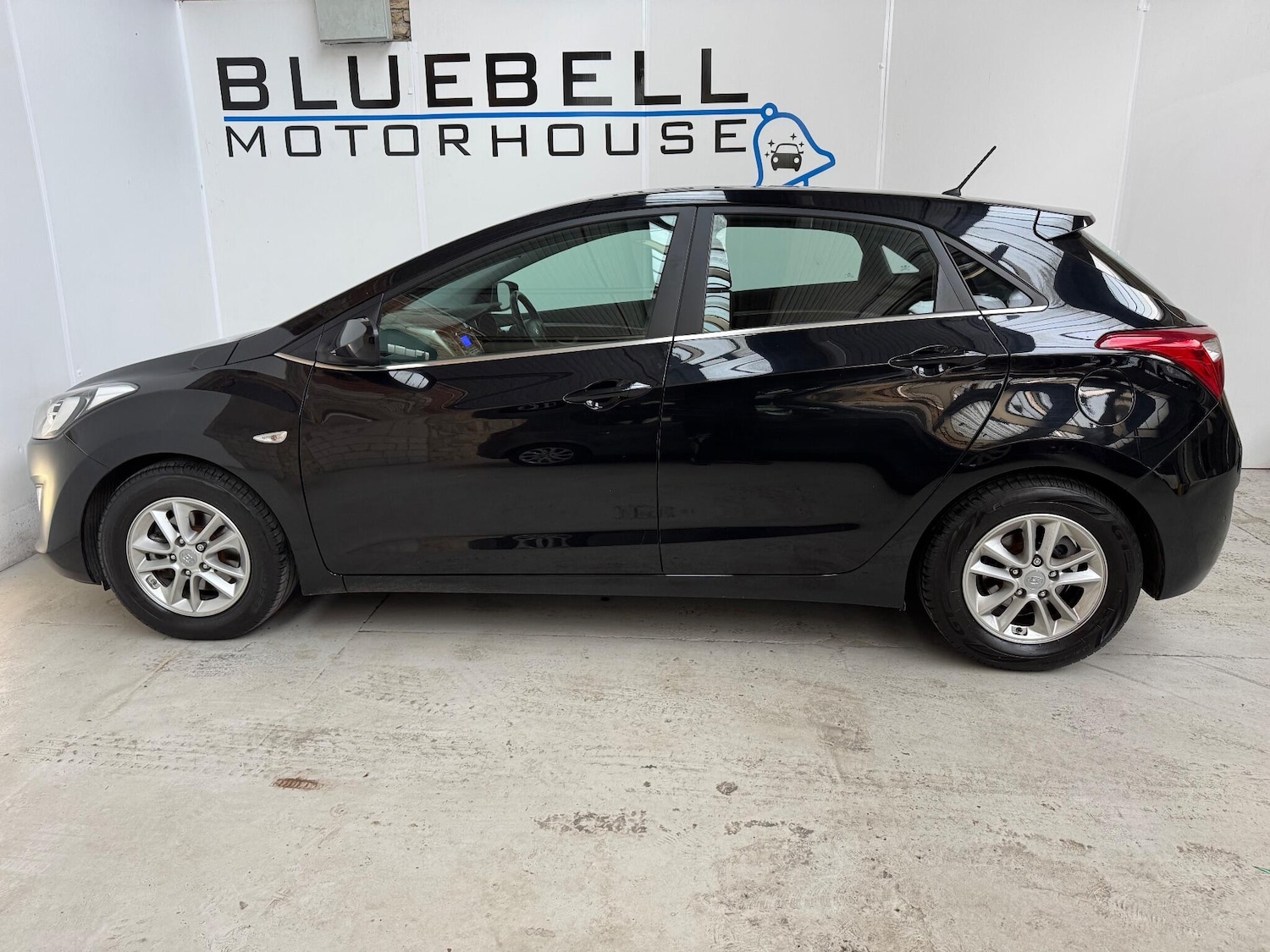 Used Hyundai i30 2015 for sale - 76361704: Photo 8