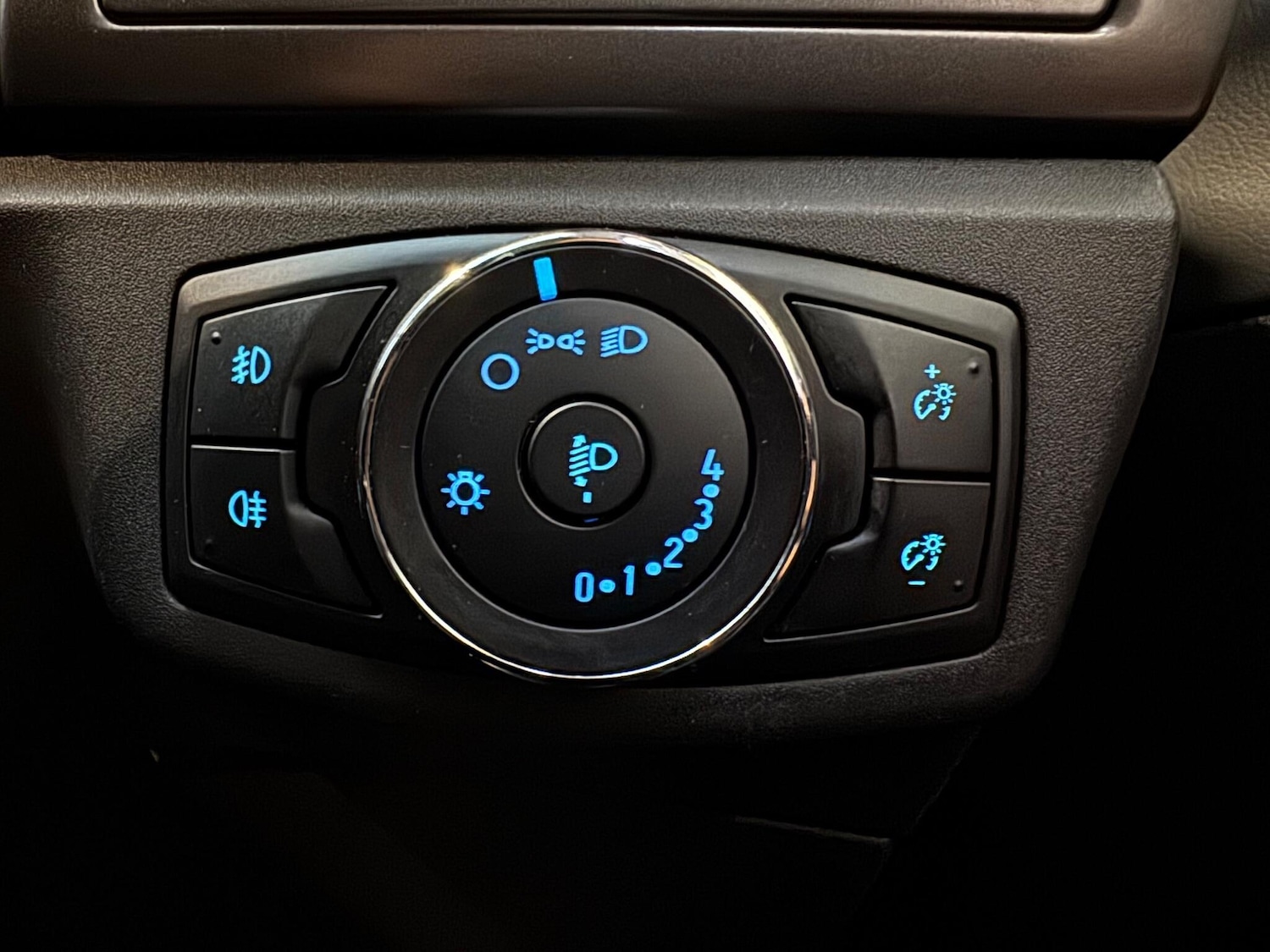 Used Ford Mondeo 2015 for sale - 76543145: Photo 25