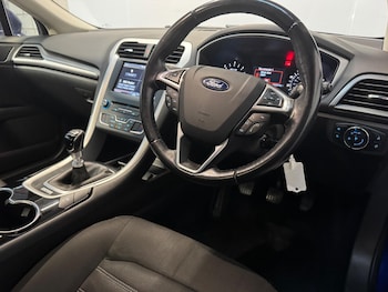 Used Ford Mondeo 2015 for sale - 76543145: Photo
