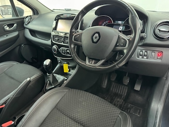 Used Renault Clio 2017 for sale - 78406555: Photo