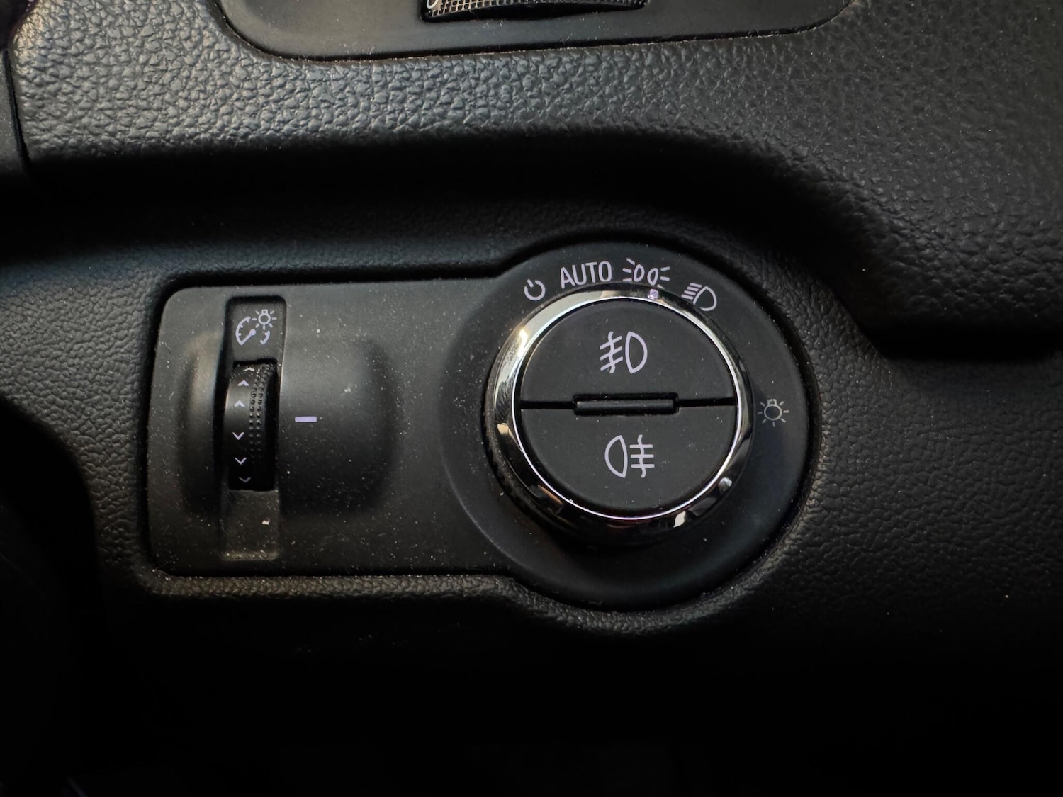 Used Vauxhall Insignia 2015 for sale - 78074457: Photo 19