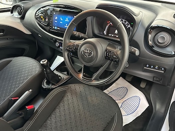 Used Toyota Aygo X 2024 for sale - 76441808: Photo