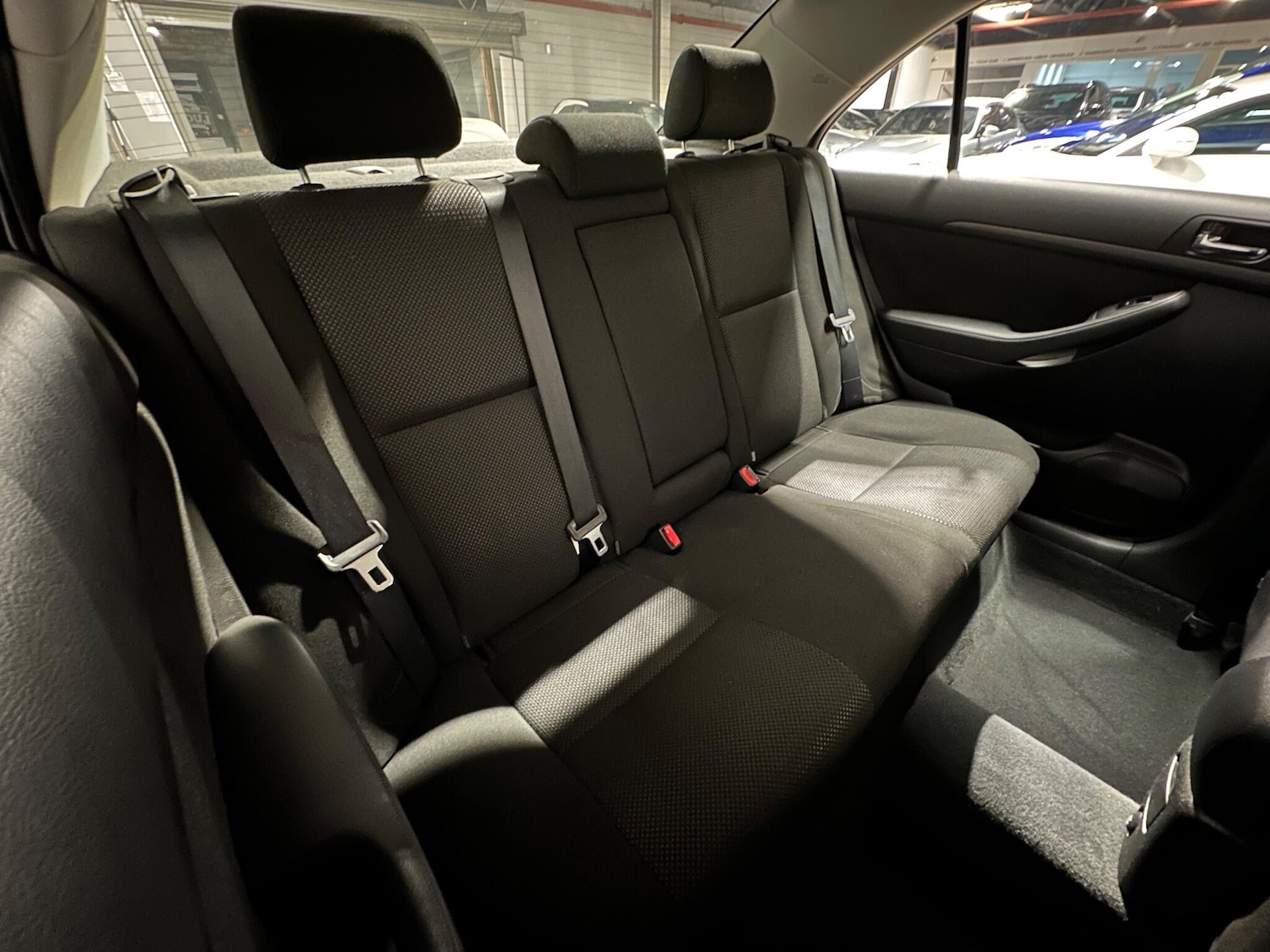 Used Toyota Avensis 2005 for sale - 76635891: Photo 5