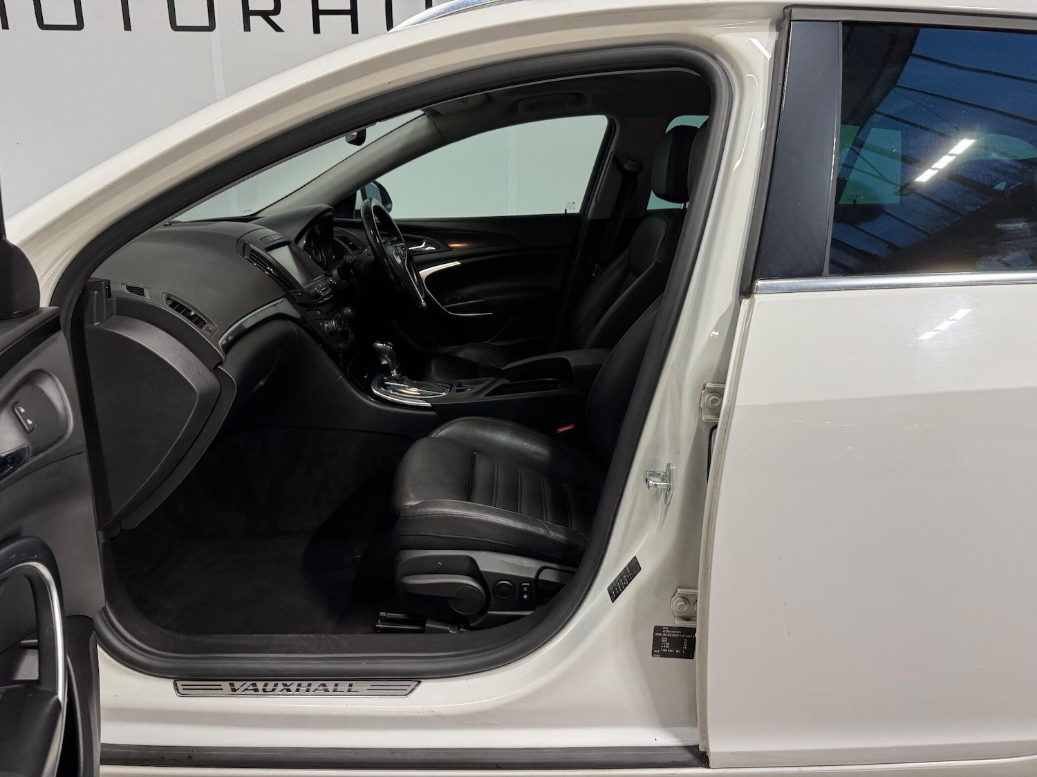 Used Vauxhall Insignia 2015 for sale - 76523420: Photo 11