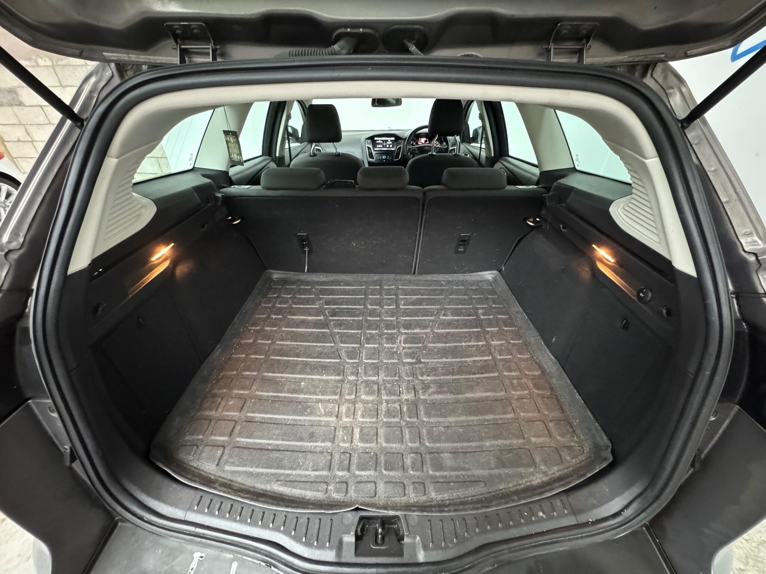 Used Ford Focus 2015 for sale - 76773543: Photo 10