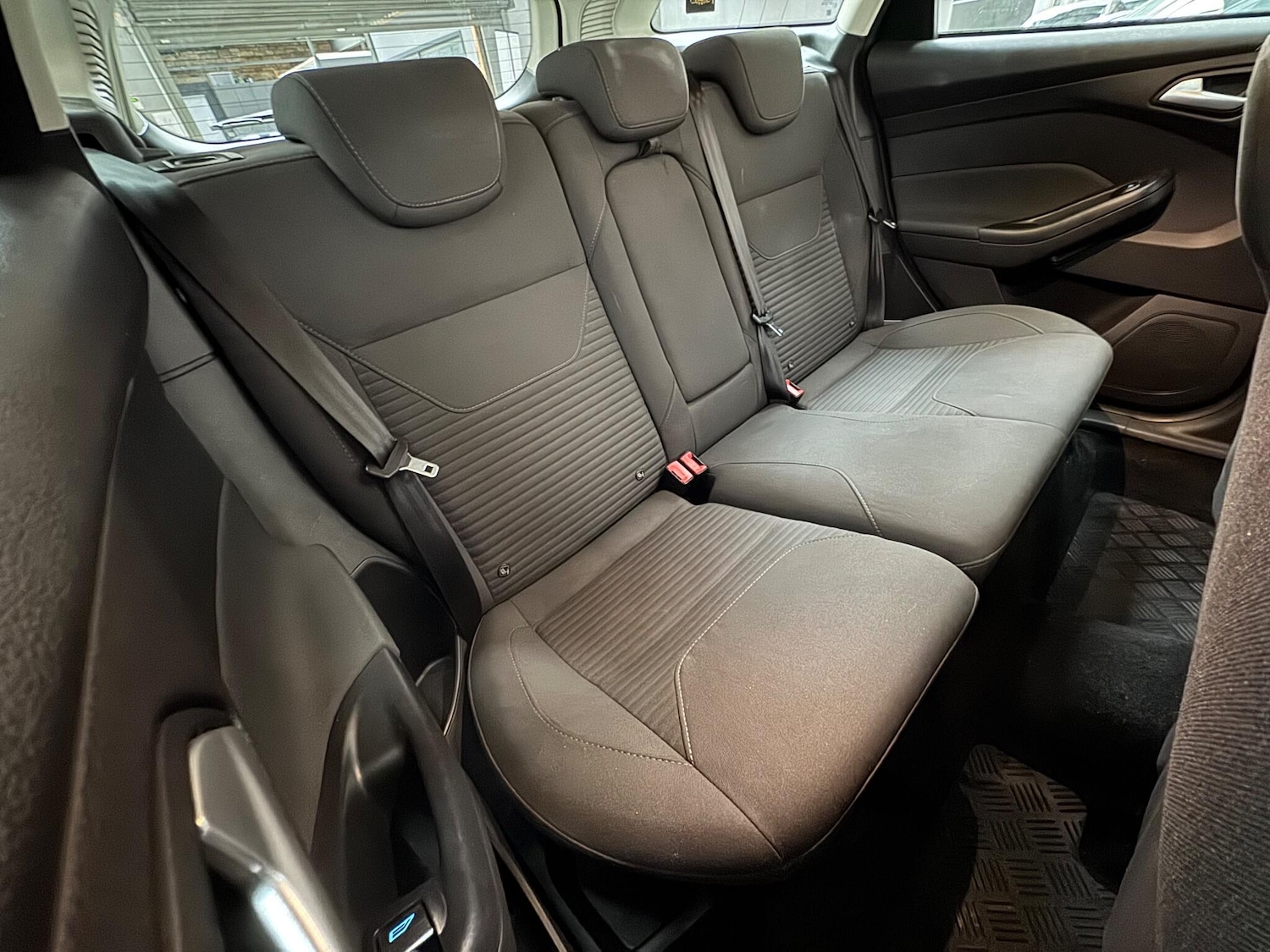 Used Ford Focus 2015 for sale - 76773543: Photo 8