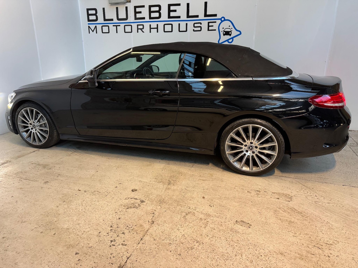 Used Mercedes-Benz C Class 2018 for sale - 76788404: Photo 8