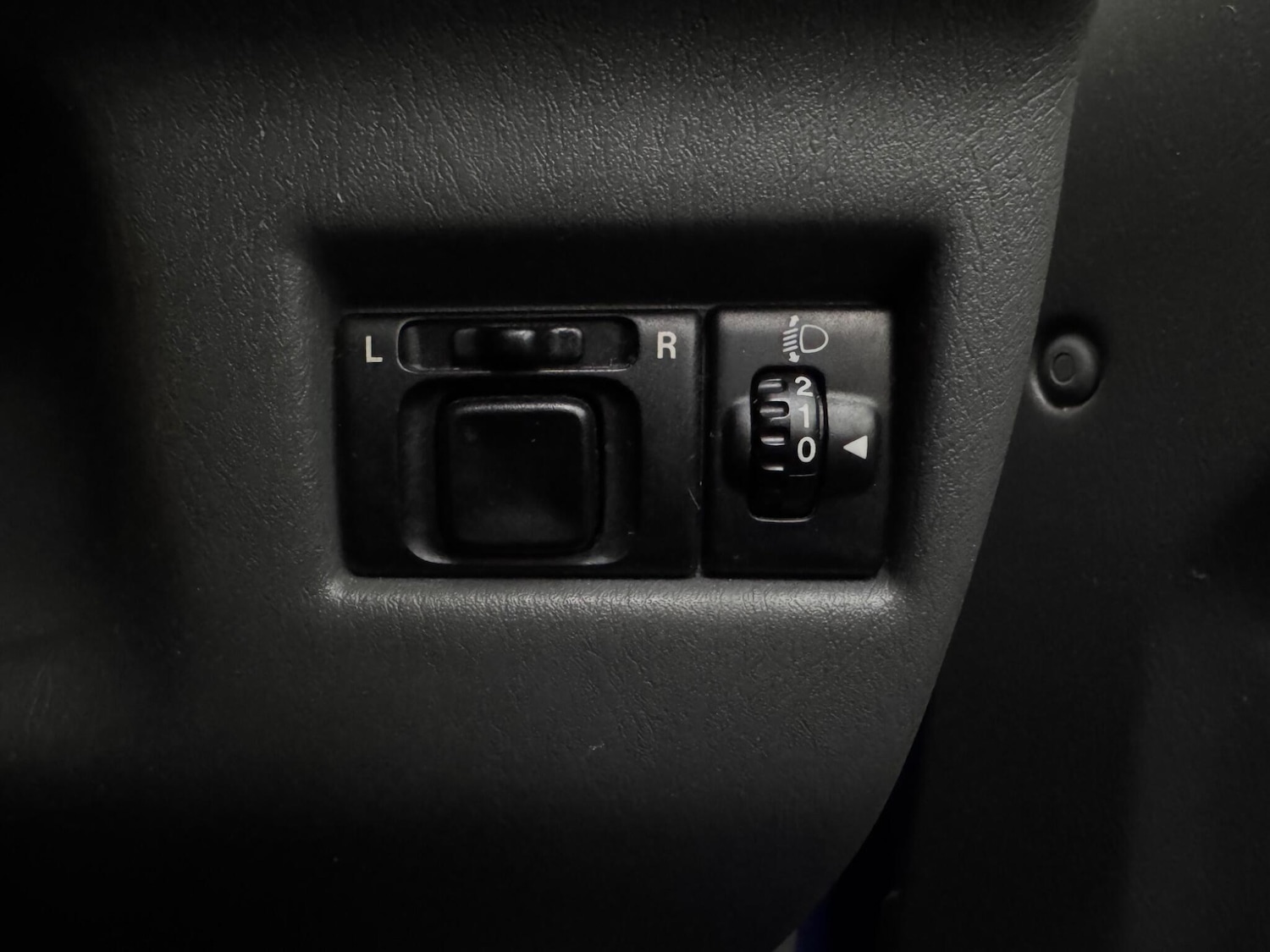 Used Suzuki Jimny 2001 for sale - 78117940: Photo 11