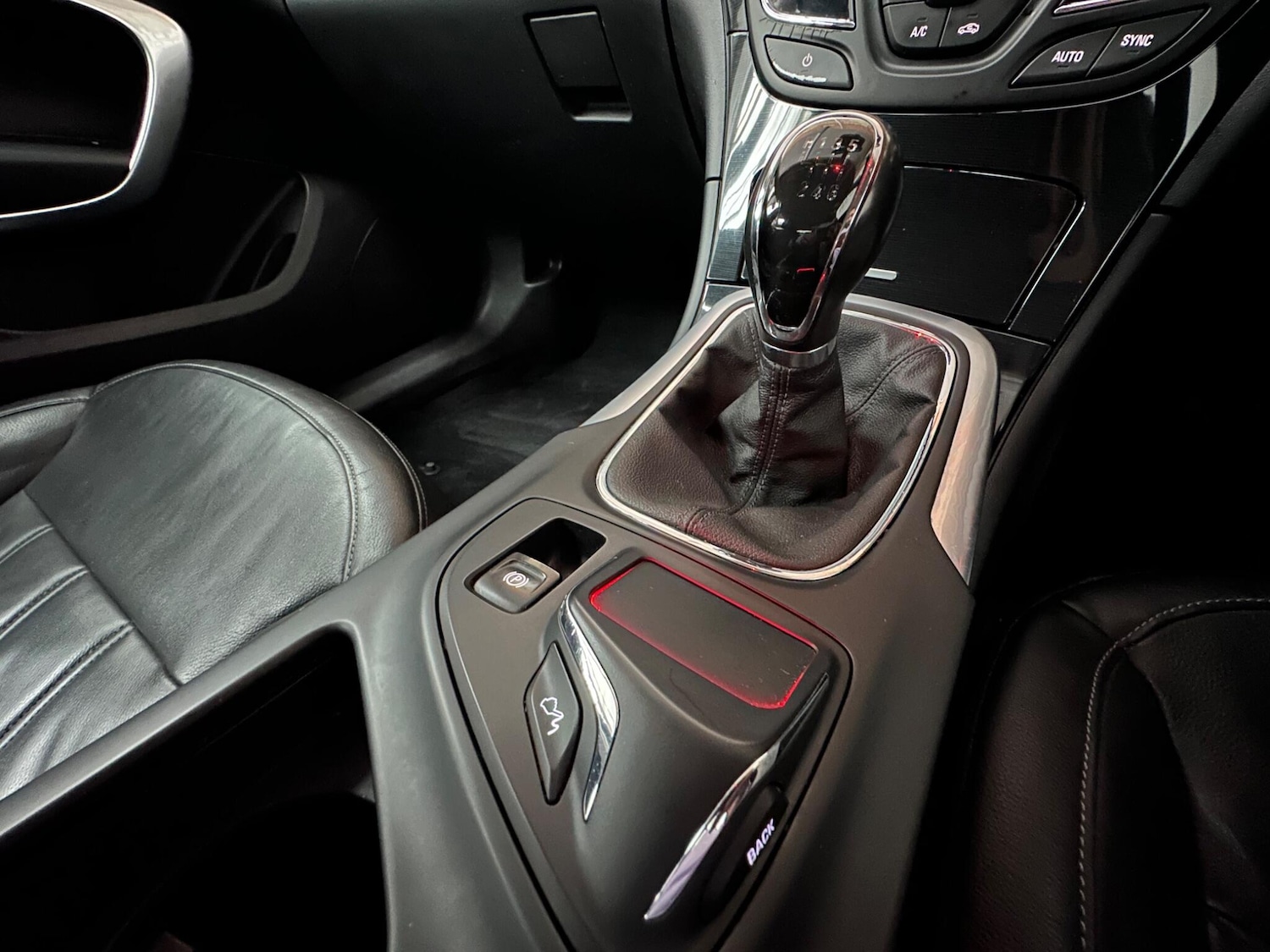 Used Vauxhall Insignia 2014 for sale - 77648217: Photo 15