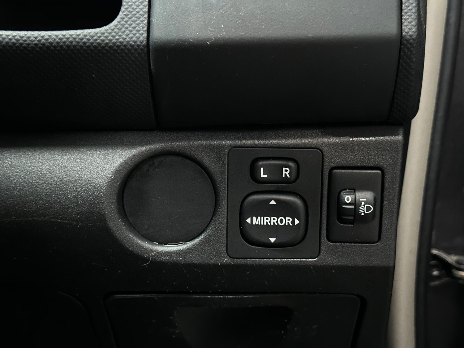 Used Toyota Yaris 2010 for sale - 76420263: Photo 17