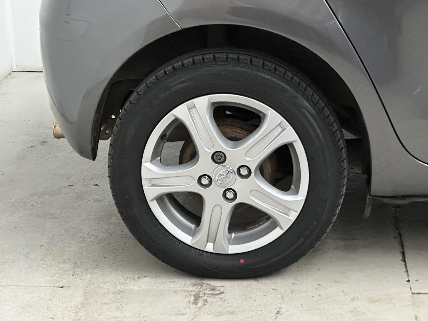 Used Toyota Yaris 2010 for sale - 76420263: Photo 23