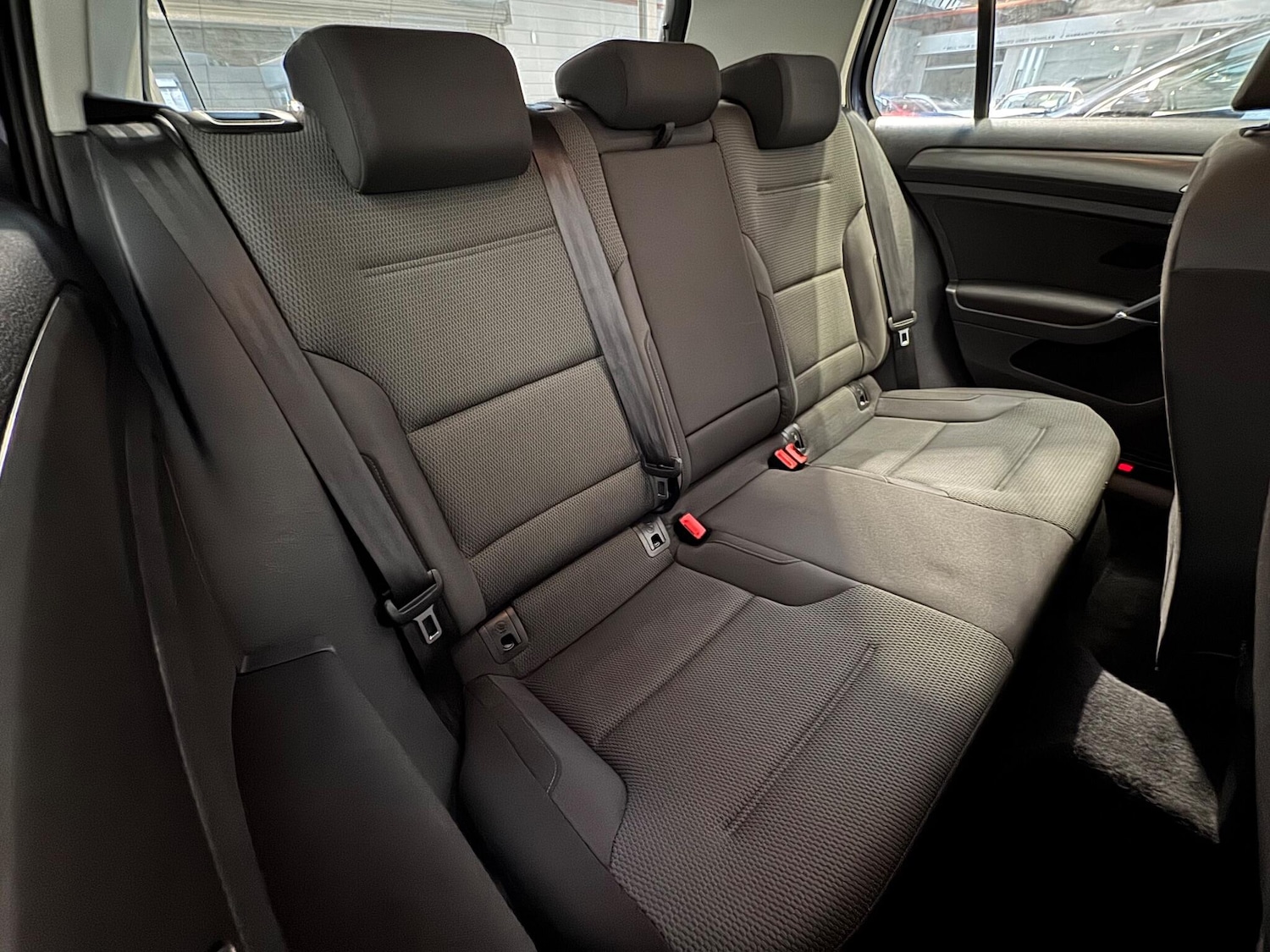 Used Volkswagen Golf 2013 for sale - 76937669: Photo 11