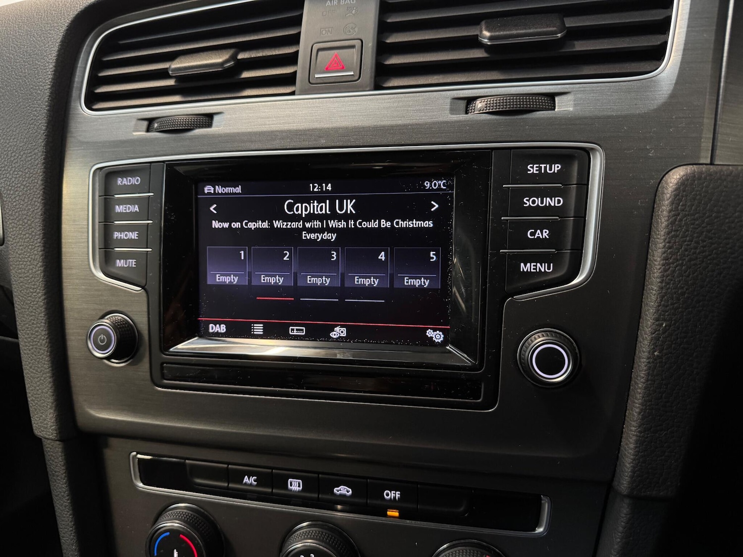 Used Volkswagen Golf 2013 for sale - 76937669: Photo 12