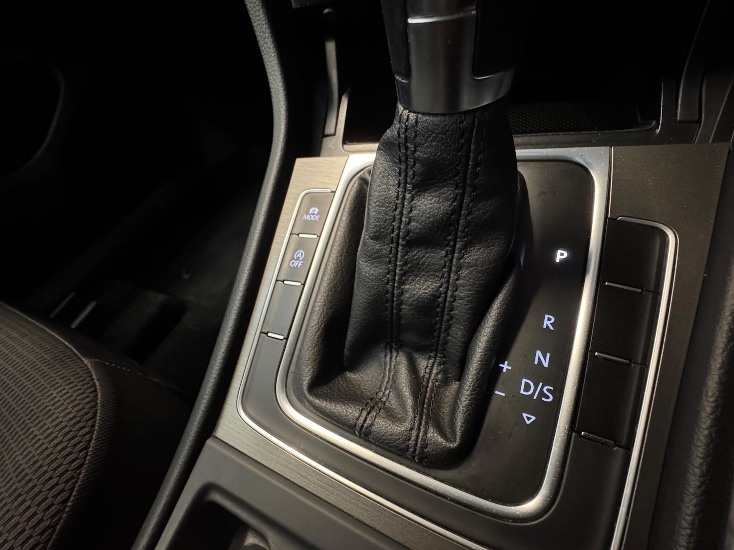 Used Volkswagen Golf 2013 for sale - 76937669: Photo 16