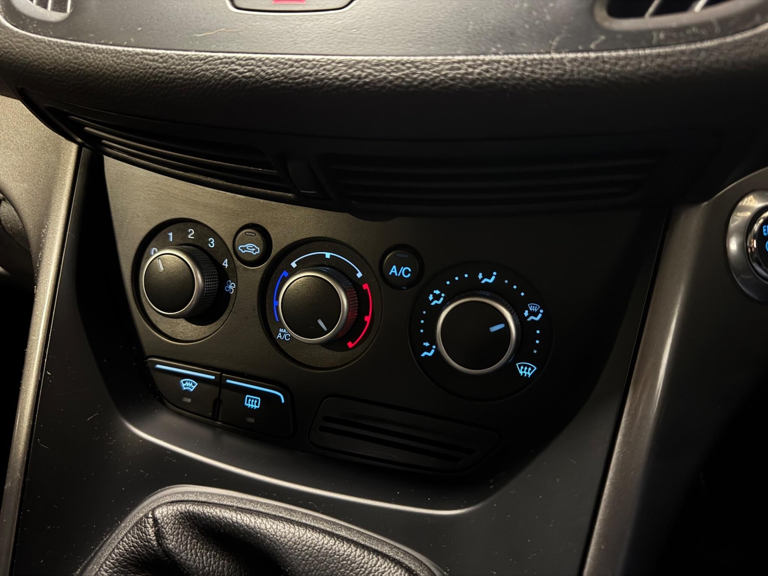 Used Ford Kuga 2014 for sale - 77307770: Photo 18