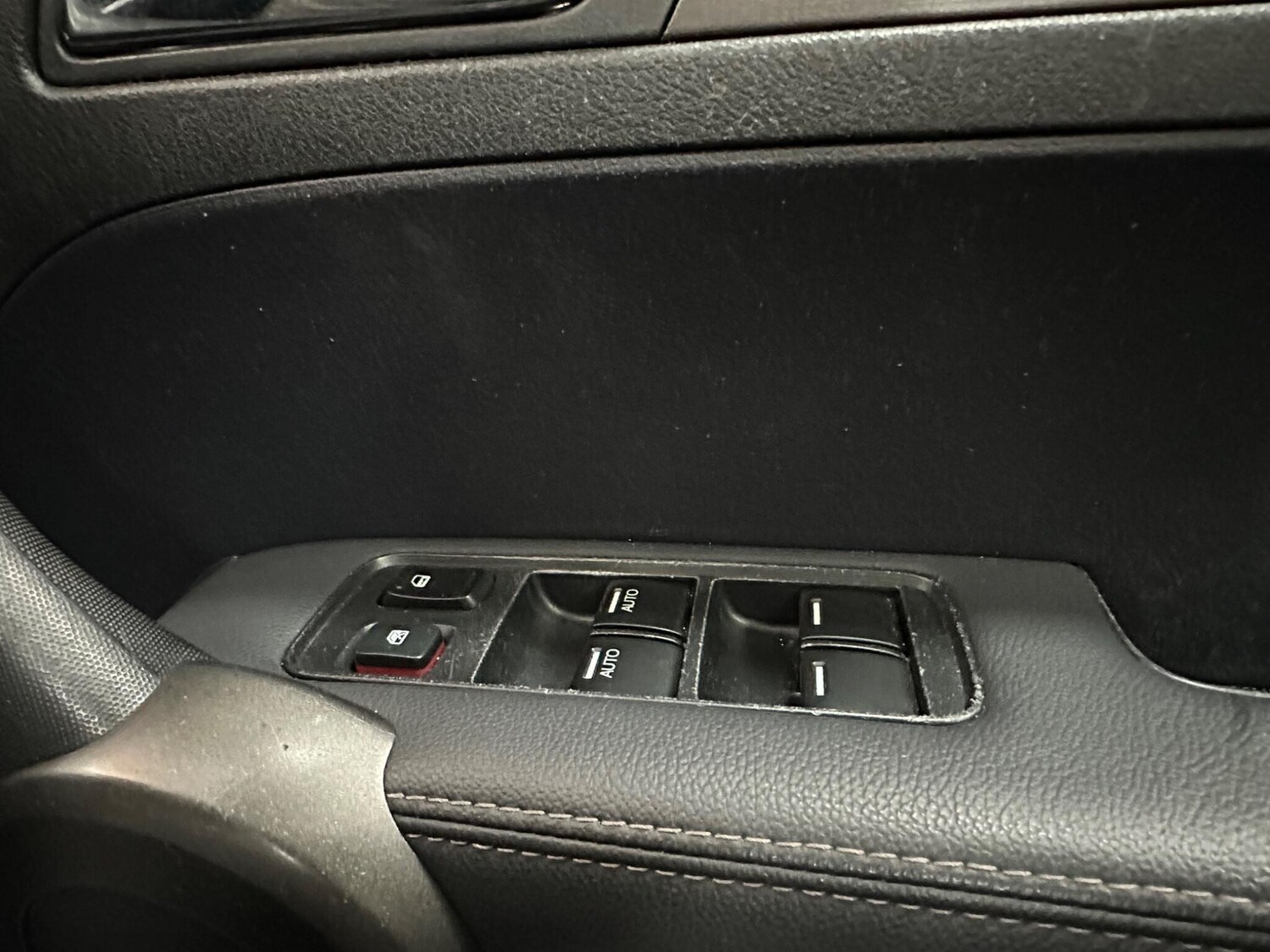 Used Honda CR-V 2010 for sale - 78103136: Photo 14