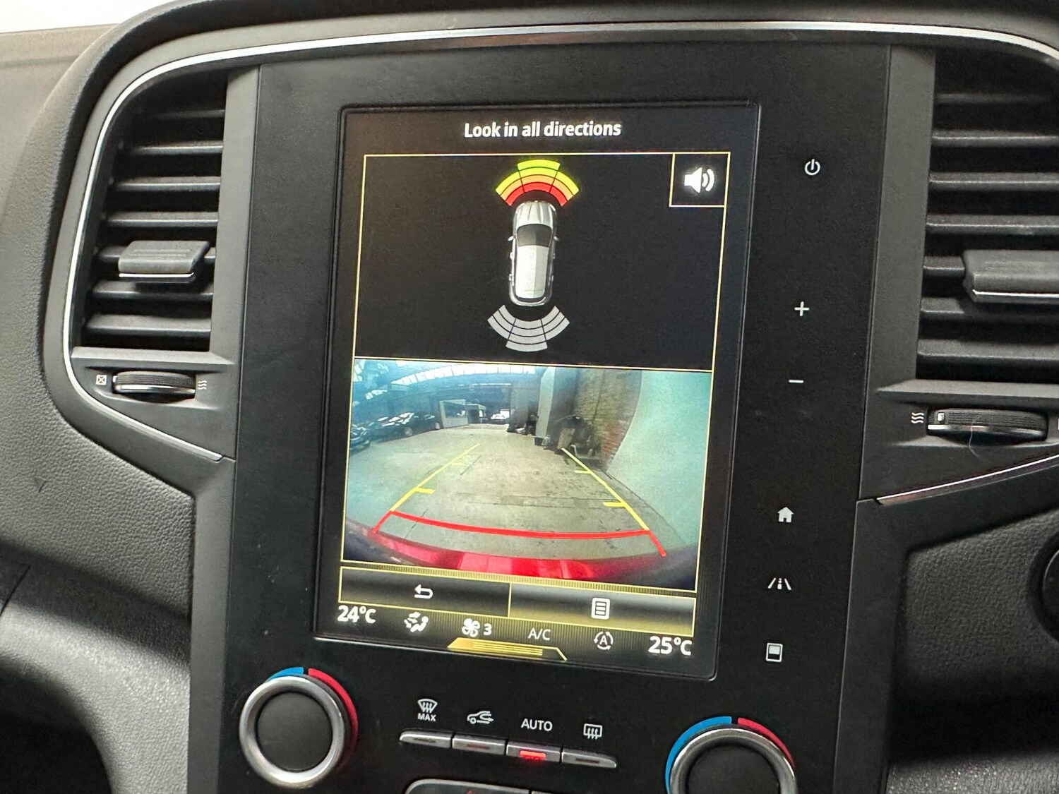 Used Renault Megane 2017 for sale - 78103146: Photo 14