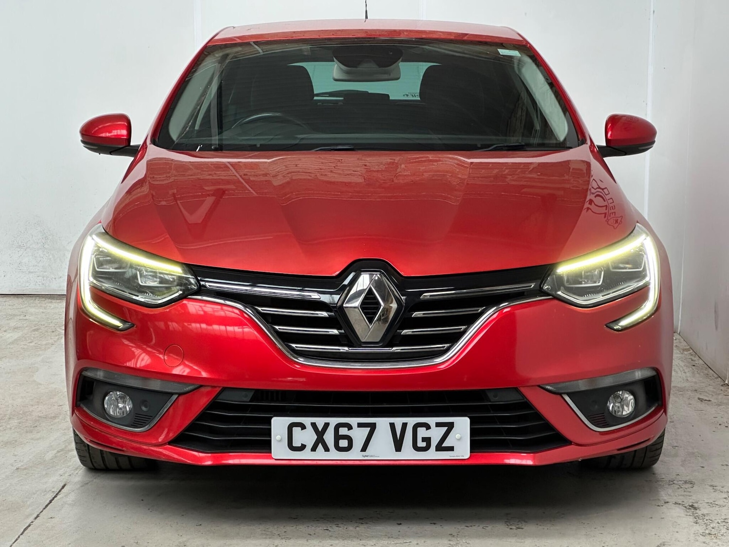 Used Renault Megane 2017 for sale - 78103146: Photo 2