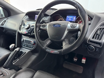 Used Ford Focus 2013 for sale - 75963371: Photo
