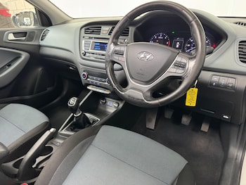 Used Hyundai i20 2015 for sale - 78936557: Photo