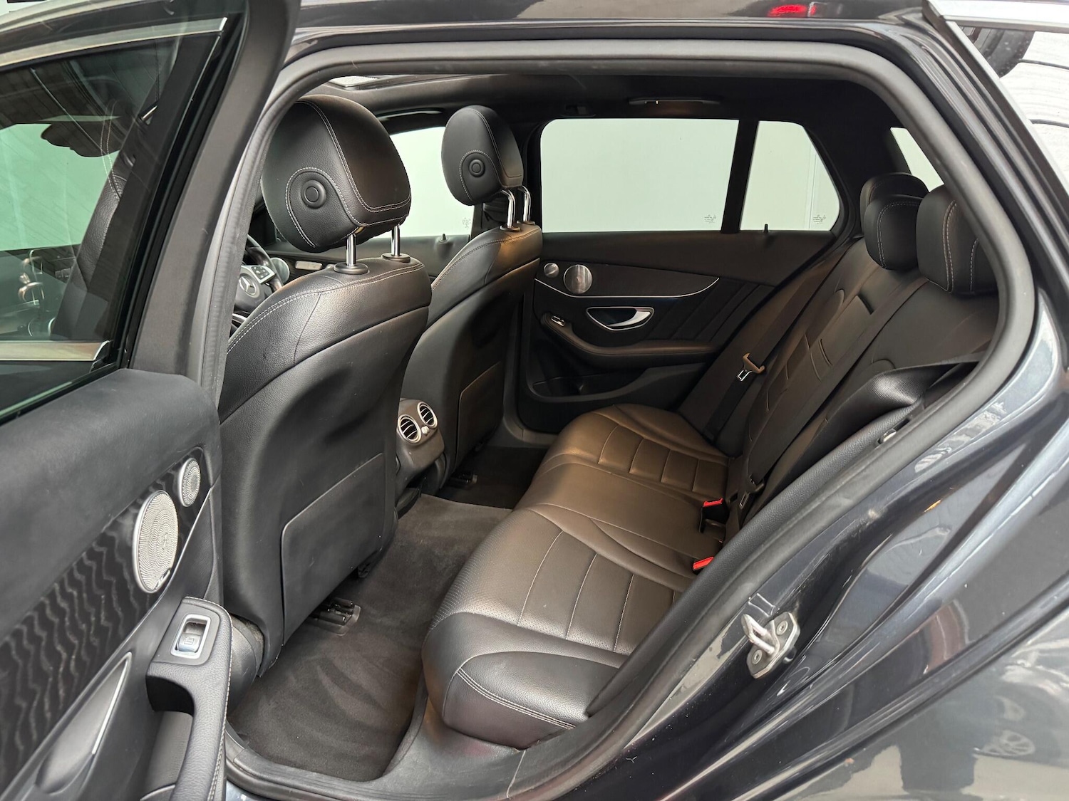 Used Mercedes-Benz C Class 2016 for sale - 76661209: Photo 12