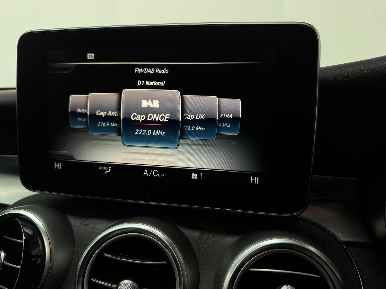 Used Mercedes-Benz C Class 2016 for sale - 76661209: Photo 19