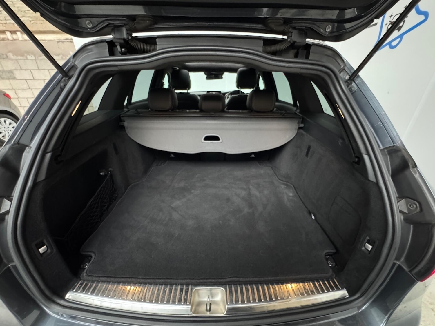 Used Mercedes-Benz C Class 2016 for sale - 76661209: Photo 31