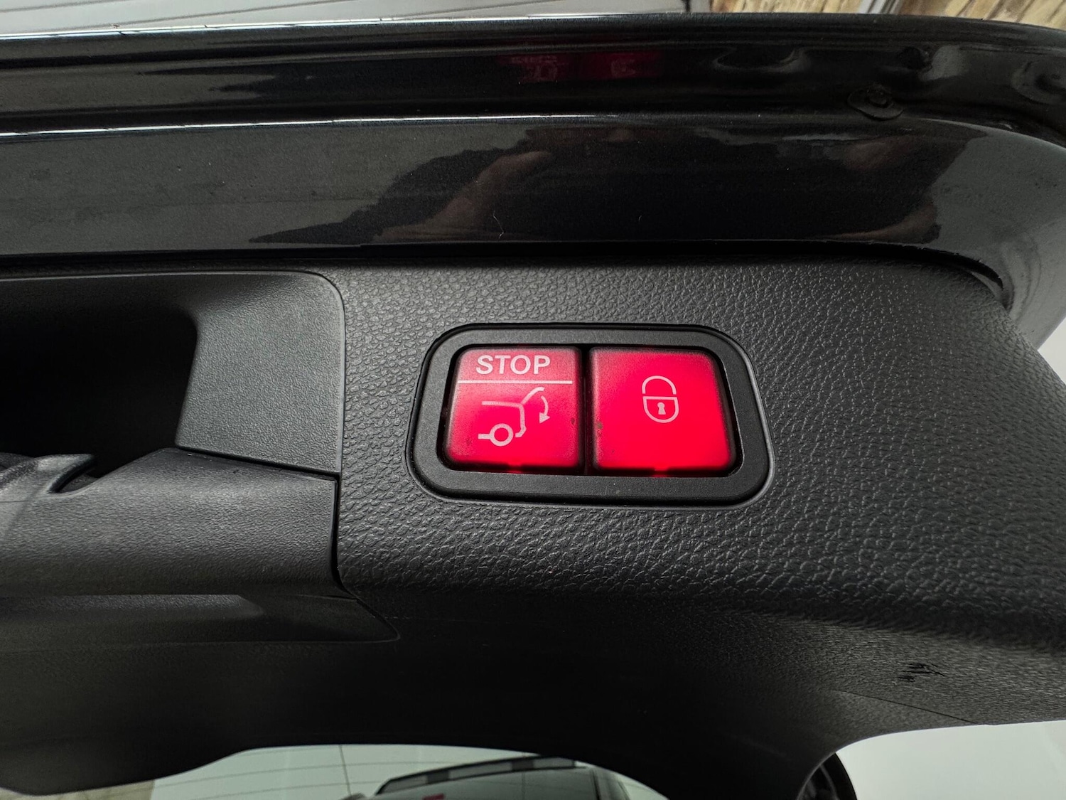 Used Mercedes-Benz C Class 2016 for sale - 76661209: Photo 32