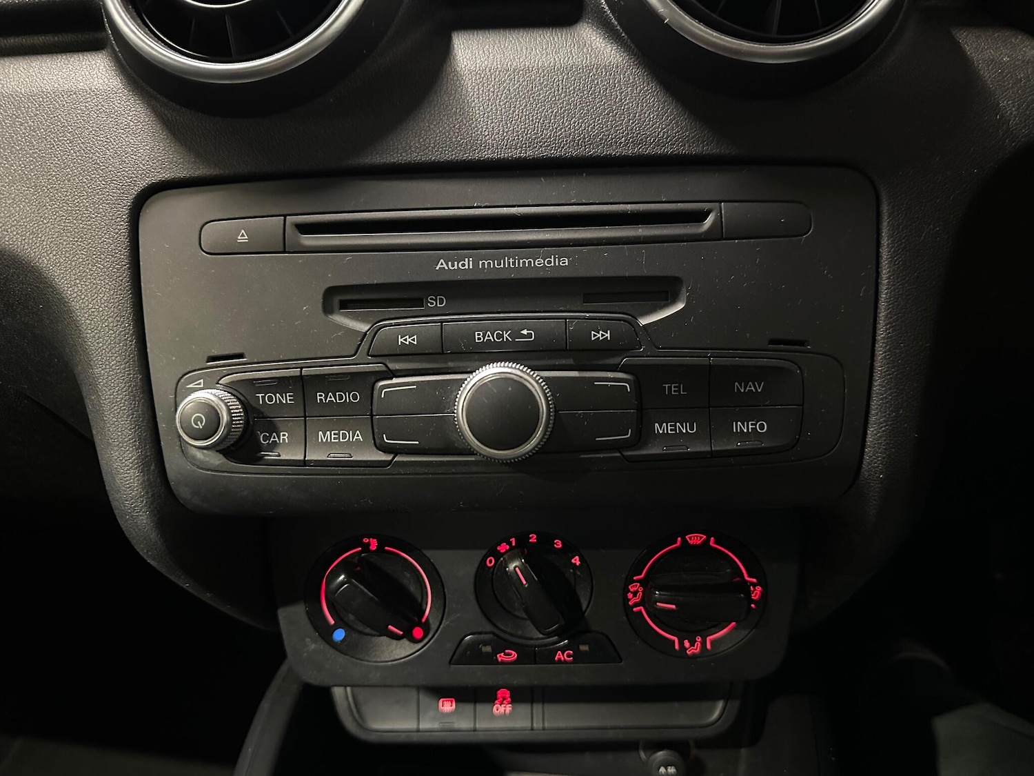 Used Audi A1 2011 for sale - 76999738: Photo 15