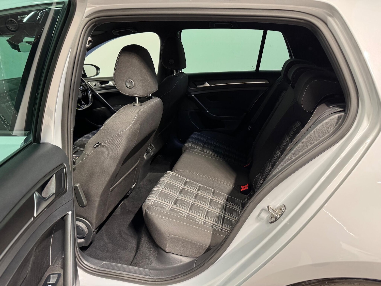 Used Volkswagen Golf 2018 for sale - 76736825: Photo 14