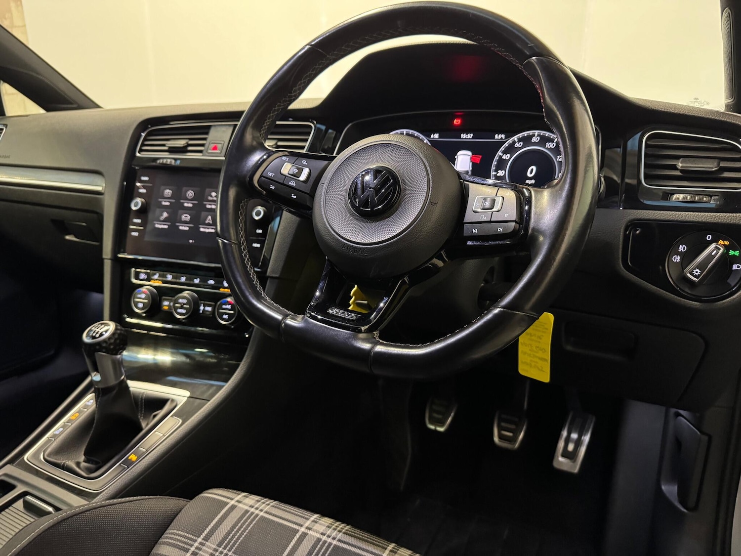 Used Volkswagen Golf 2018 for sale - 76736825: Photo 4