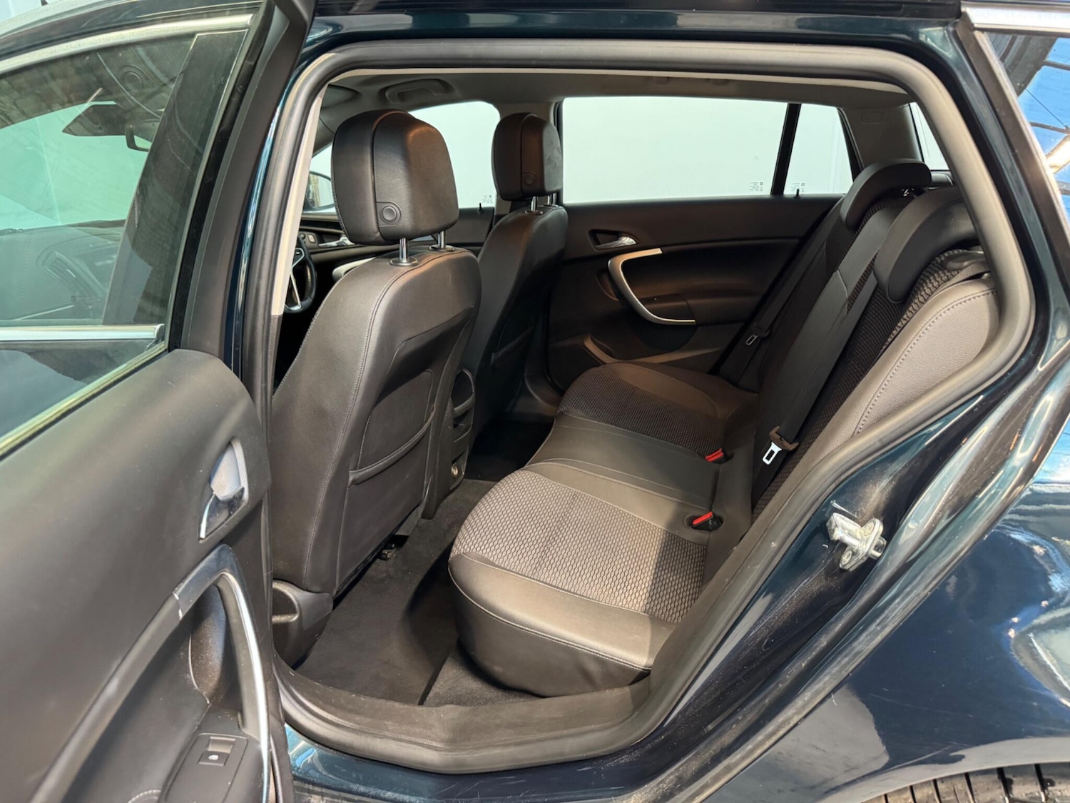 Used Vauxhall Insignia 2015 for sale - 78009465: Photo 11