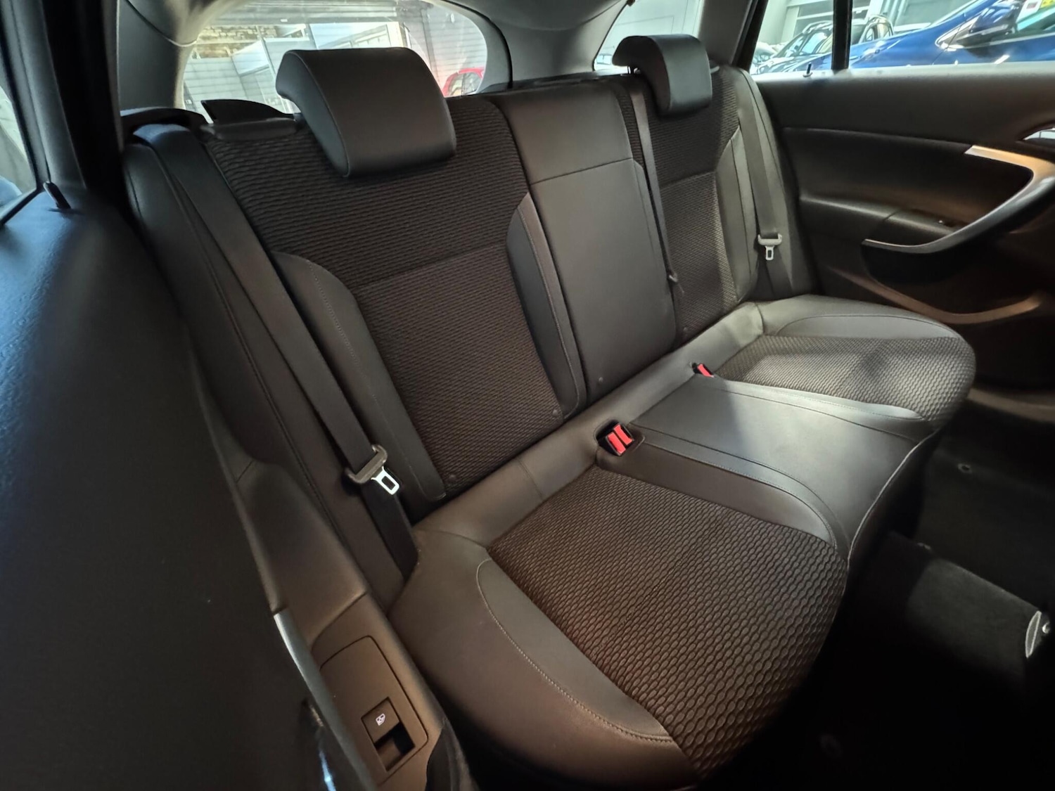 Used Vauxhall Insignia 2015 for sale - 78009465: Photo 12