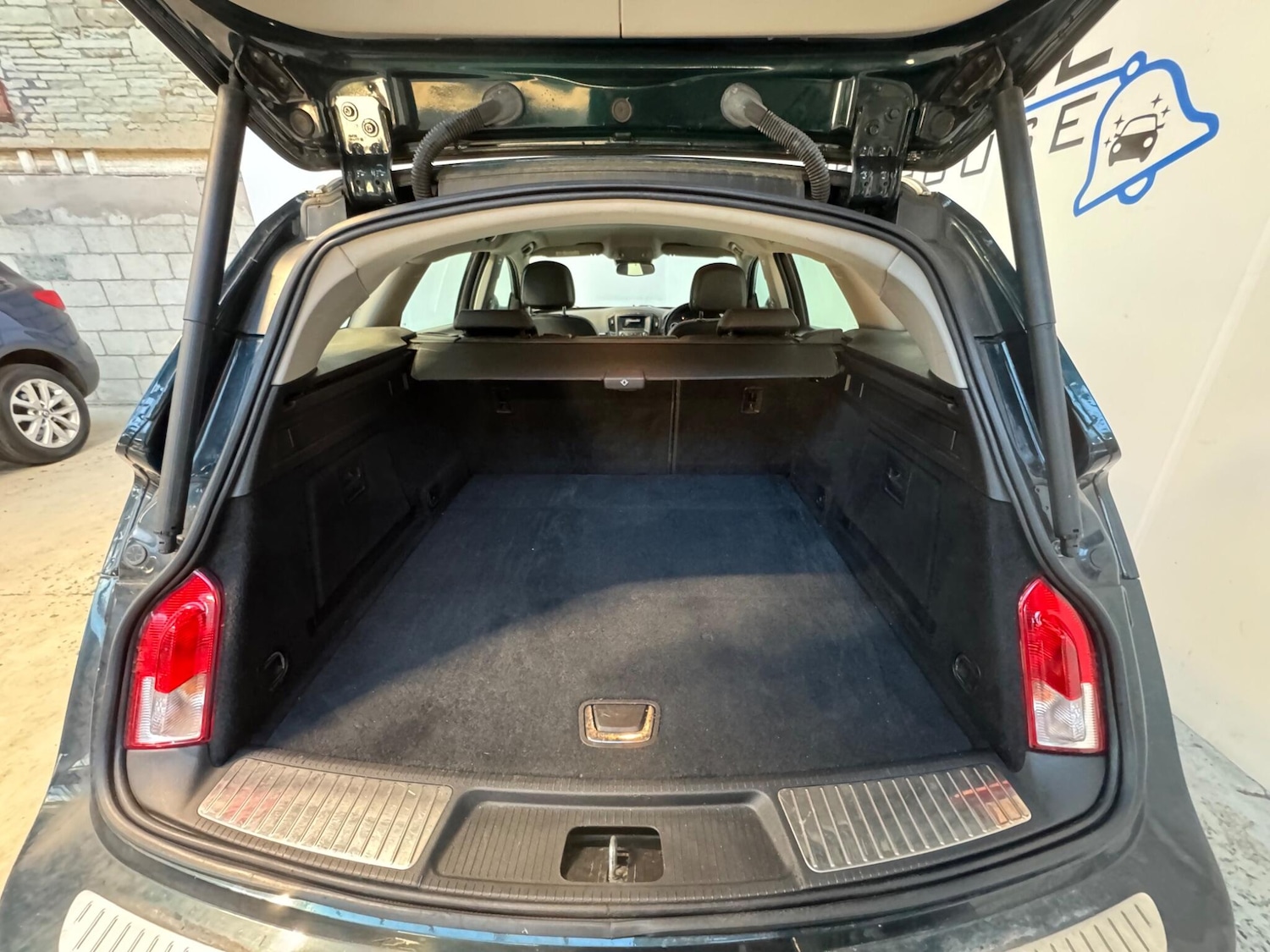 Used Vauxhall Insignia 2015 for sale - 78009465: Photo 22