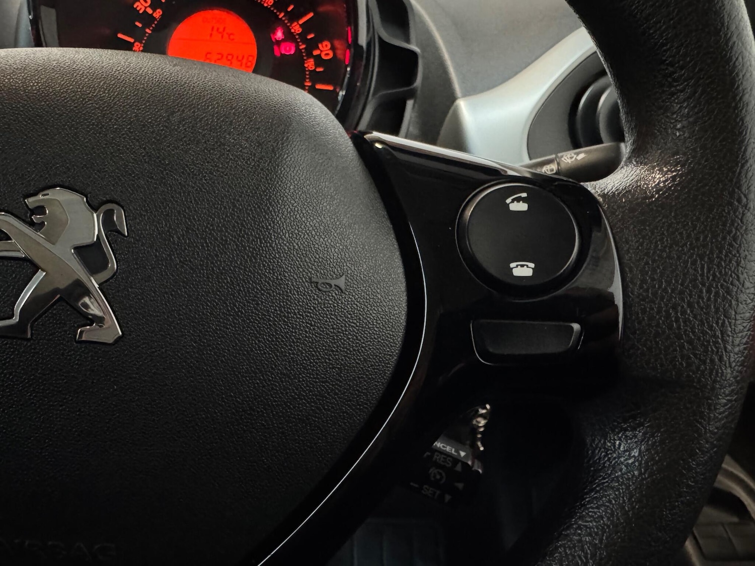 Used Peugeot 108 2017 for sale - 76459251: Photo 18