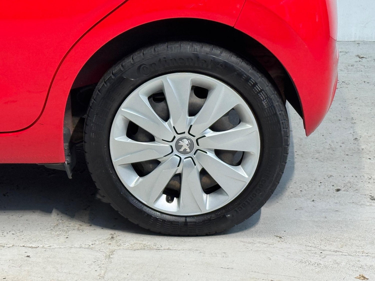 Used Peugeot 108 2017 for sale - 76459251: Photo 24